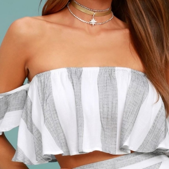 Lulus cropped Top - Picture 1 of 7